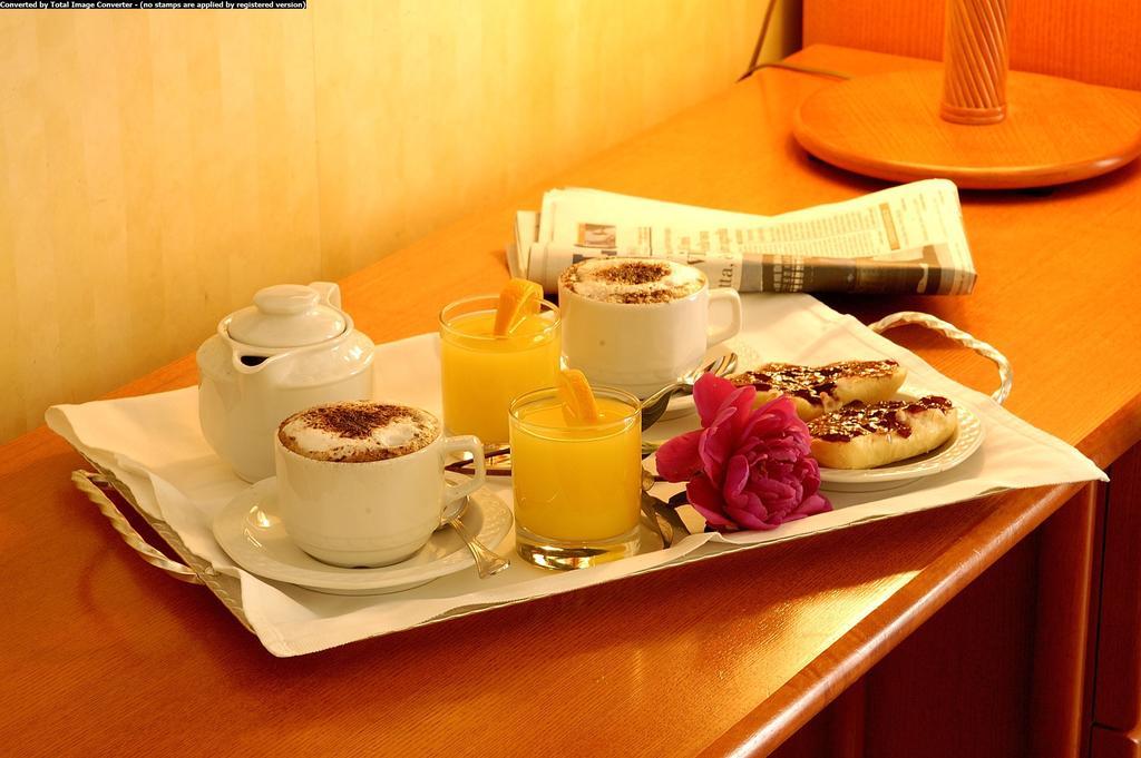 Hotel Casella Пиетра Лигуре Стая снимка